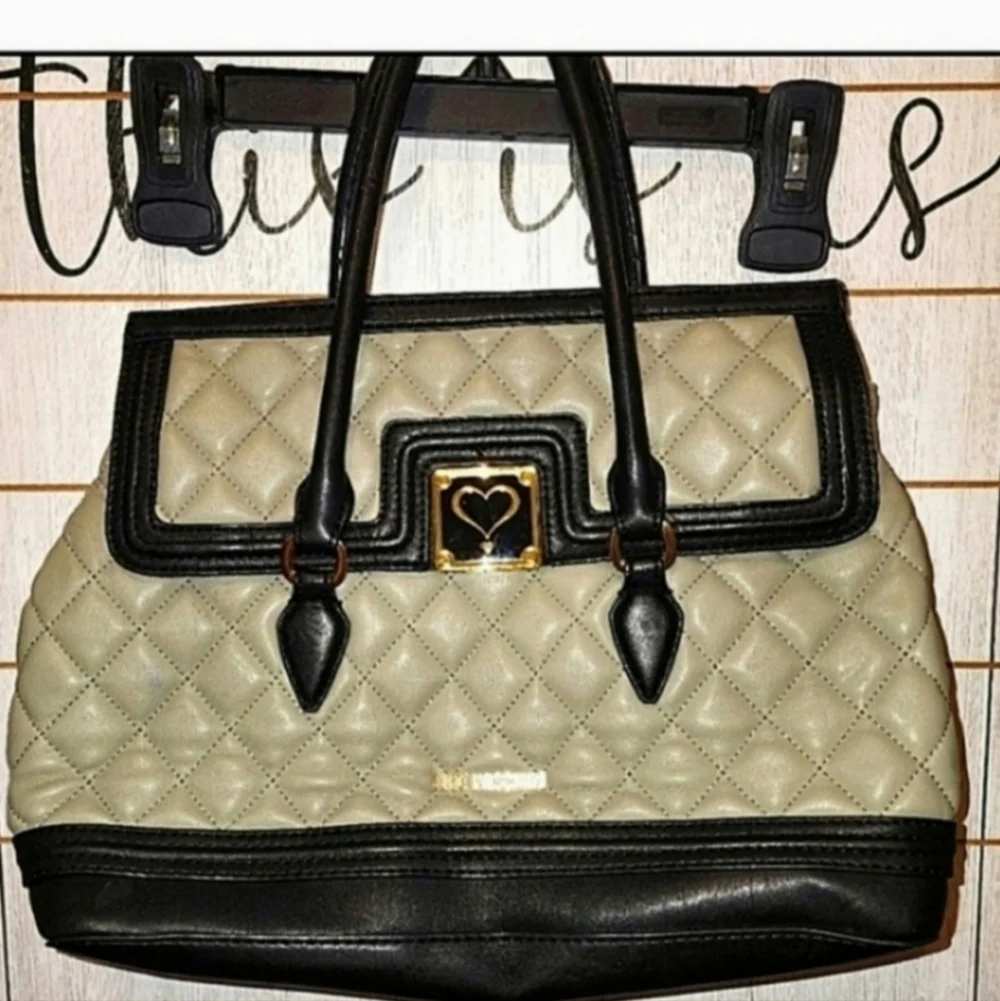 🖤 Love Moschino satchel